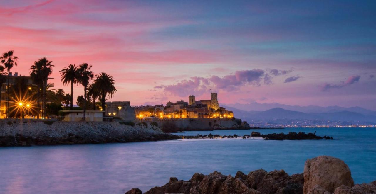 Amazing New Property In The Heart Of The Old Town Of Antibes Buitenkant foto