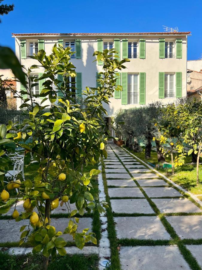 Amazing New Property In The Heart Of The Old Town Of Antibes Buitenkant foto
