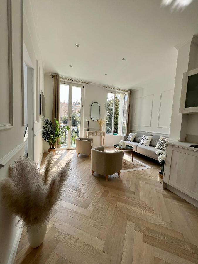 Amazing New Property In The Heart Of The Old Town Of Antibes Buitenkant foto